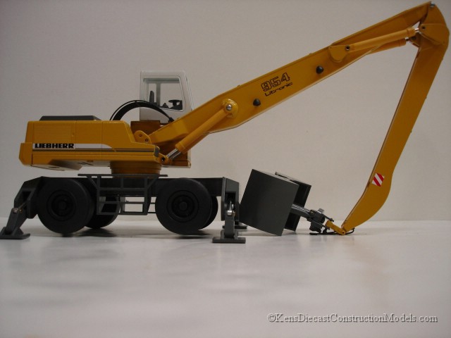 リープヘル A 954 B HD 港湾クレーン仕様機(1/50)LIEBHERR LIEBHERR A954 B-HD